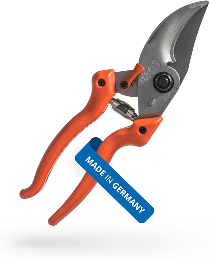 Original LÖWE 9 Bypass Pruning Shears 9.104 with Adjustable Grip Width - Sharp Carbon Steel Blades with Non-Stick Coating Ideal for Cutting Plants, Roses, and Cut Flowers