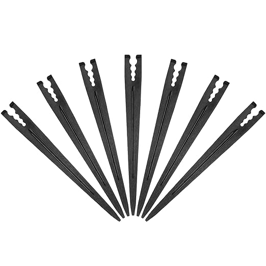 100 Pieces Drip Irrigation Support Stakes for 1/4 Inch Tubing: 1/4'' Drip Tube Holder Stakes for Irrigation Hose Emitter Support Greenhouse Garden Vegetable Flower Beds Herbs Growing