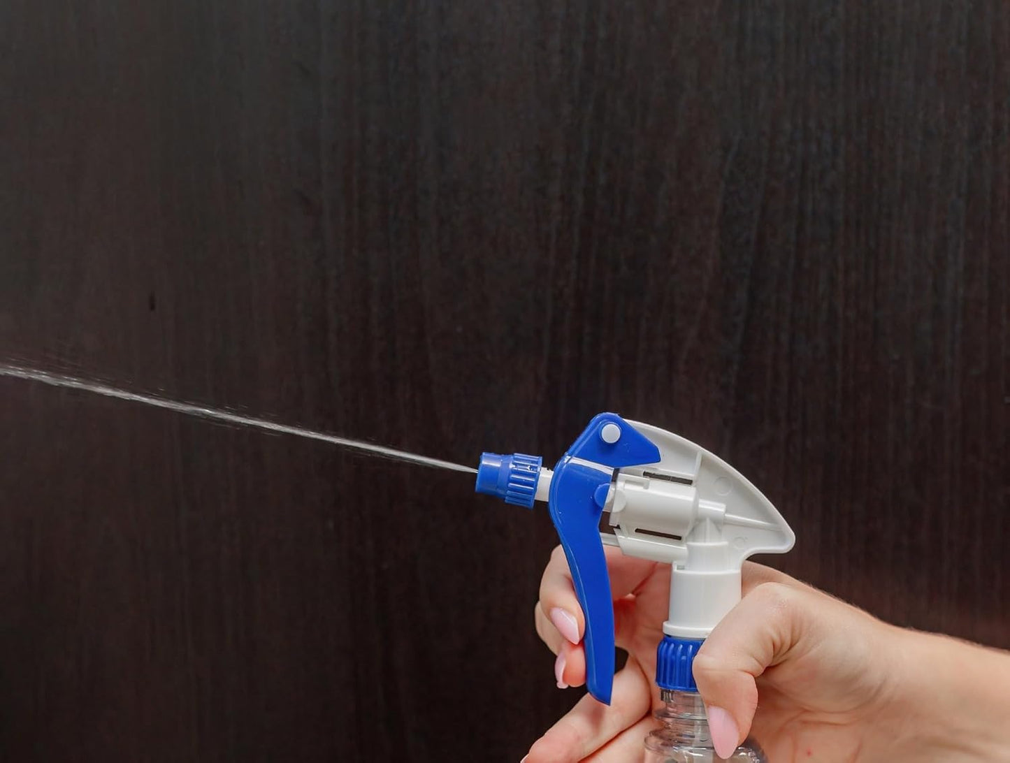 Heavy Duty 32oz Plastic Spray Bottles for Cleaning - Large Empty Industrial Bottles for Gardening Solutions, Vinegar, Chemicals, Professional Cleaners - Adjustable Sprayer Nozzle - Blue 2 Pack