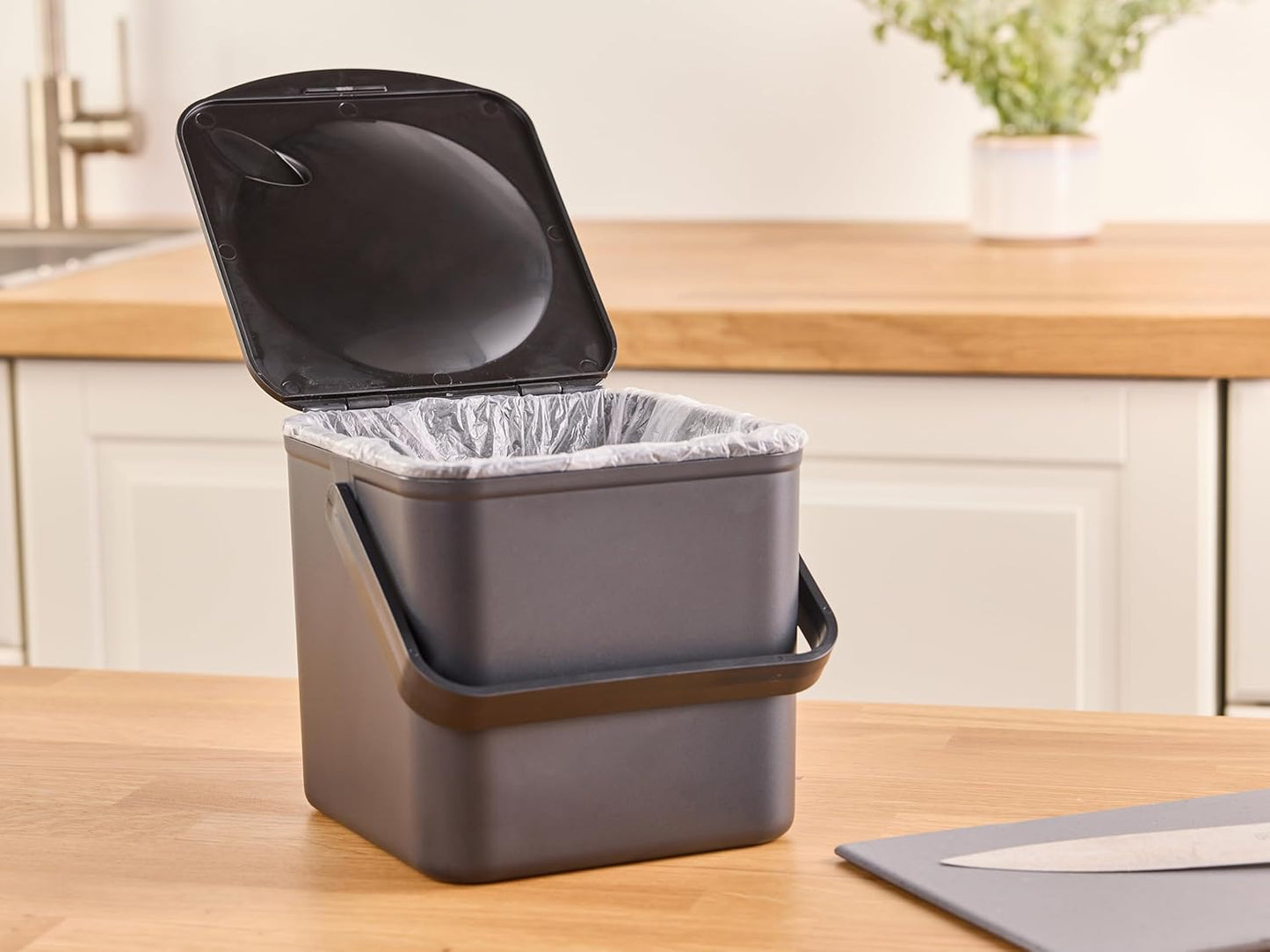 Minky Homecare Kitchen Compost Bin – Countertop Food Waste Caddy with Easy Wipe Clean Interior – Made in The UK - 3.5L (0.9 gal.) ECO Black