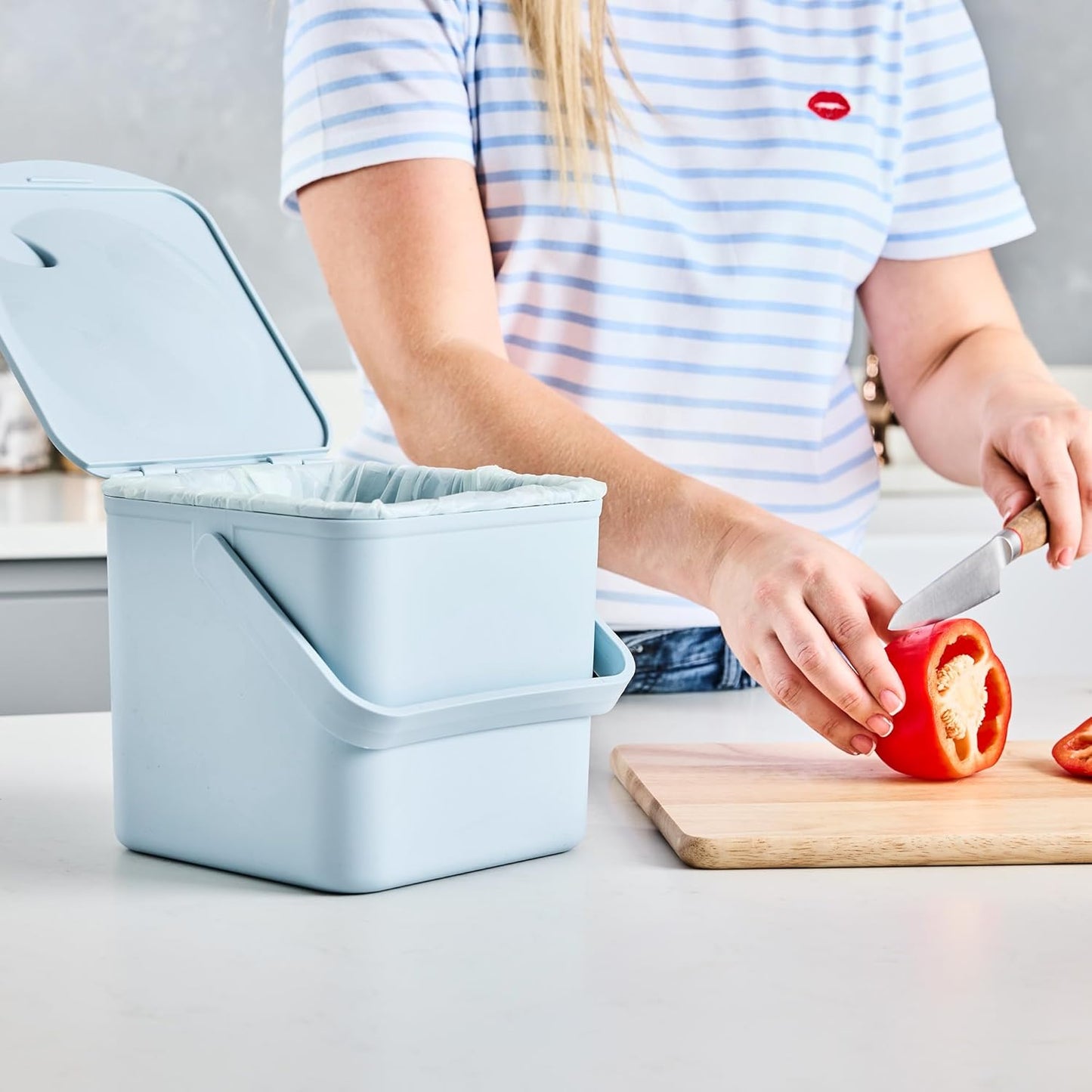 Minky Homecare Kitchen Compost Bin – Countertop Food Waste Caddy with Easy Wipe Clean Interior – Made in The UK - 3.5L (0.9 gal.) (Slate Blue)