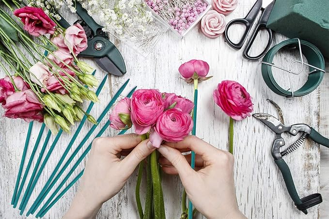 Garden Wood Plant Stakes Green Bamboo Sticks,HAINANSTRY Sturdy Floral Plant Support Stakes Wooden,Wooden Sign Posting Garden Sticks(25 Pack 15 Inches)