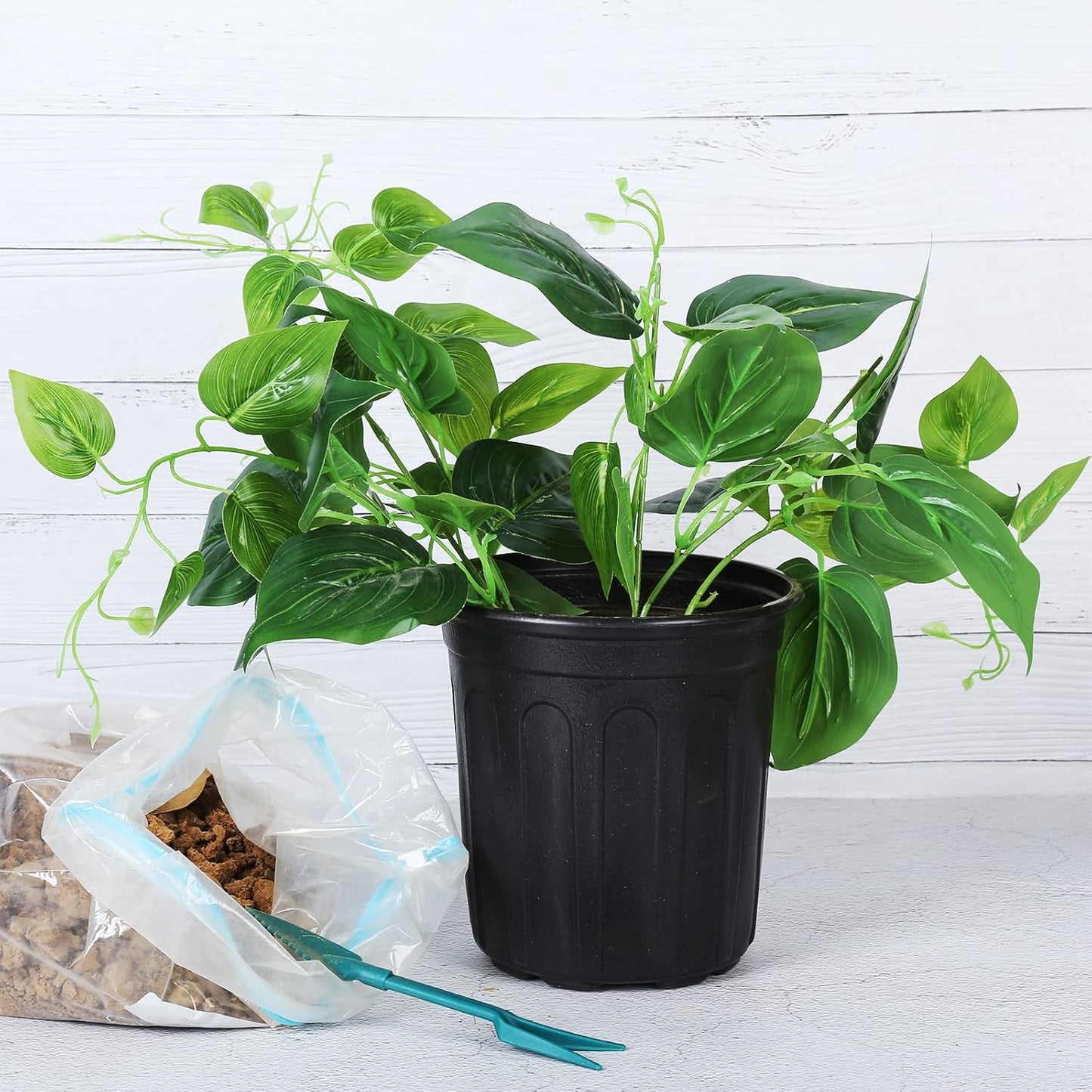 JERIA 100-Pack 1 Gallon Flexible Plant Nursery Pots with 100Pcs Plant Labels,Thickened Soft Plastic Seedling Pots,Seed Starting Pot Flower Plant Container for Succulents,Seedlings