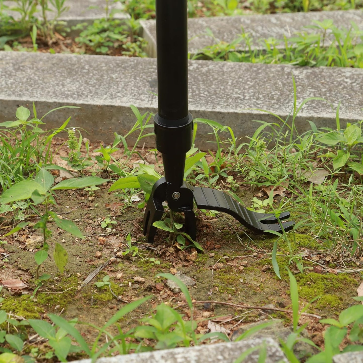 Manual Weed Puller Tool - 4-Claw Steel Head - Efficient Weed Remover with Long Handle for Garden Weeding Easily Remove Weeds Effortlessly Without Kneeling