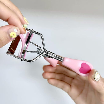 2 Pcs Stainless Steel Eyelash Curler with Built-in Comb Pinch Pain-Free Suitable for Any Eye Shapes and Sizes, with 4 Silicone Refill Pads（Hazy Pink&Light Pink）