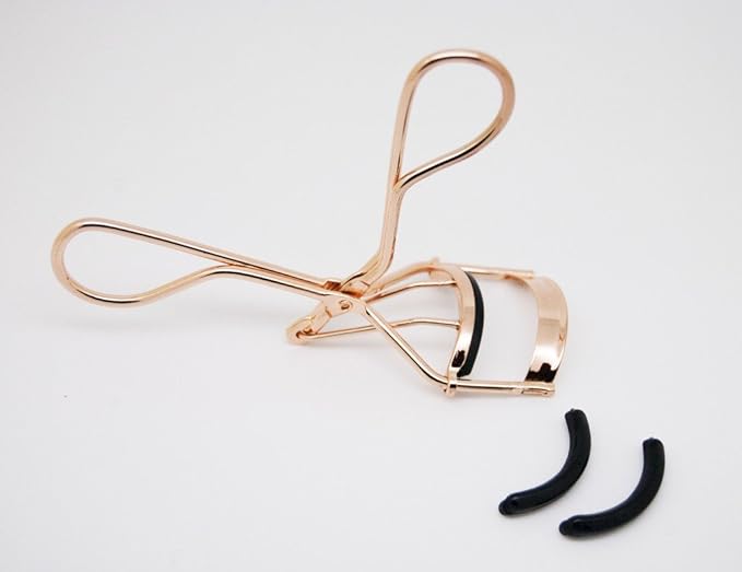 Professional Makeup Tool for Eyelashes with 2 Replacement Silicone Refill Pads Pinch Pain Free Metal Eyelash Curler 1PC, Golden Color