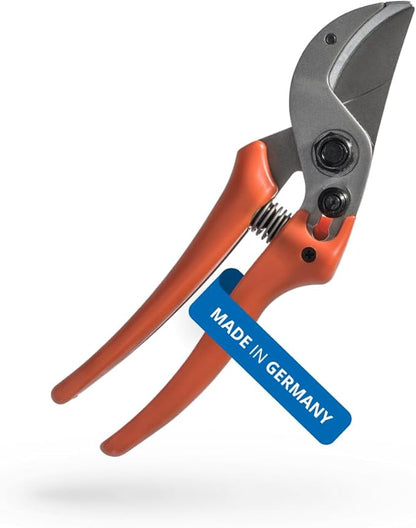 Original LÖWE 15 Anvil Pruning Shears 15.107 with Bypass Geometry for Small to Medium Hands - Curved, Non-Stick Coated Blade Ideal for Cutting Hard Wood like Linden, Spruce, Larch, and Oak