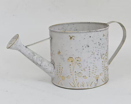Vintage Metal Watering Can with Handle Rustic Farmhouse Watering Can Flower Pot Distressed Decorative Planter Retro Gardening Flower Bucket for Home Indoor Outdoor Garden Balcony Courtyard(White#2)