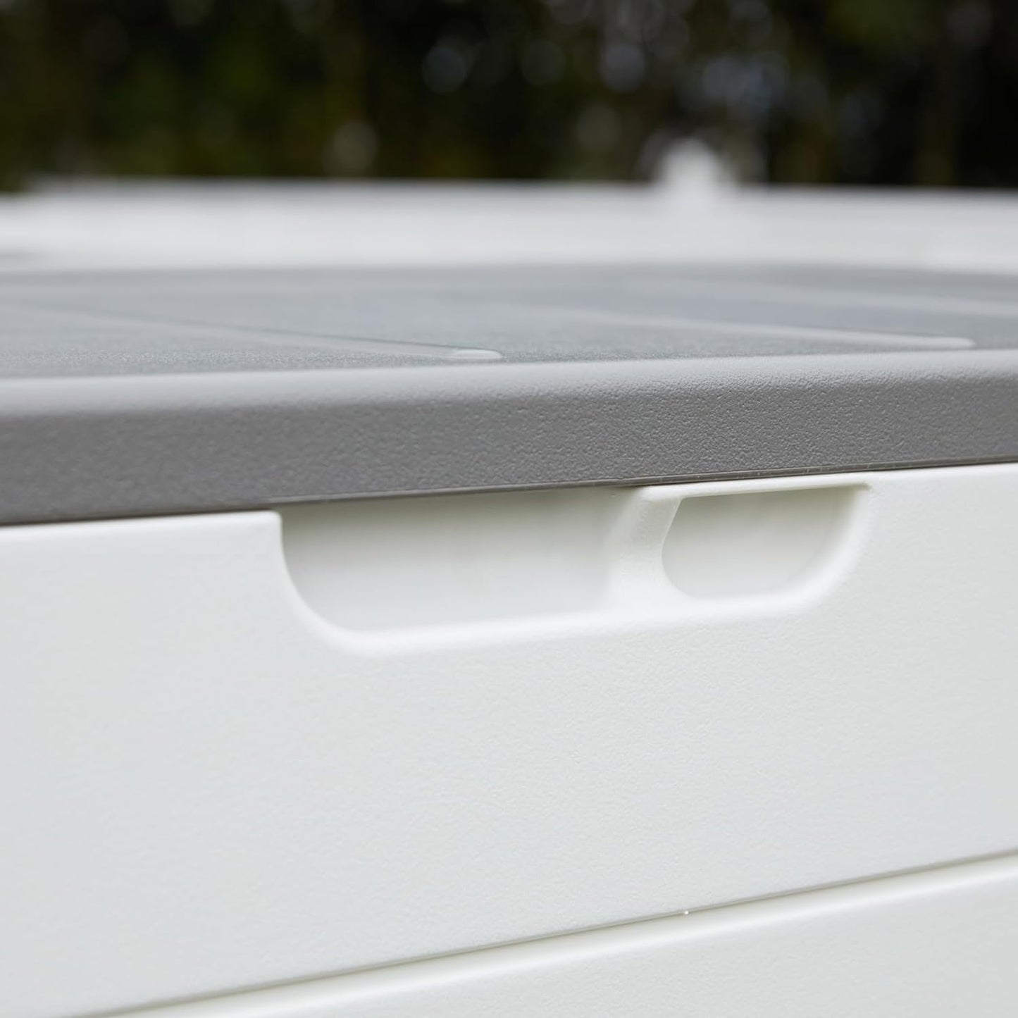 TARKARI Premium Pro Edition 100 Gallon Lockable Resin Deck Box, Waterproof & UV-Resistant Outdoor Storage Box for Outdoor Cushion Storage, Garden Tools & Pool Accessories Storage, White