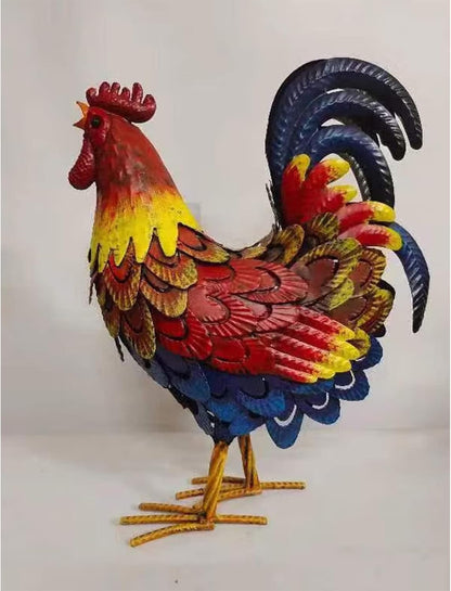 Metal Rooster Decor， Chicken Animal Yard Art Lawn Ornament Figurines Artwork for Outdoor, Patio,Backyard and Home Kitchen Decoration (red)