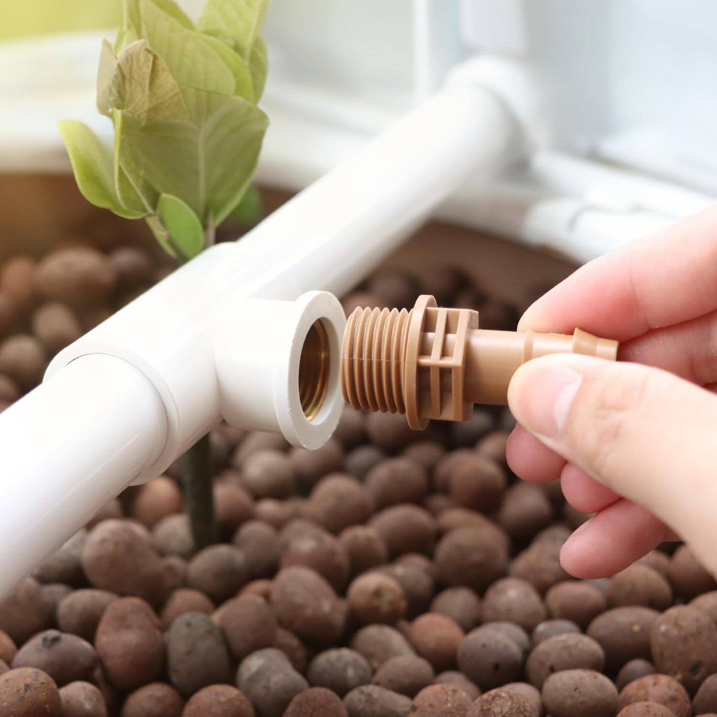 12 Pieces 1/2 Inch PVC to 1/2 Inch Drip Irrigation Adapter Fittings, 1/2" Male Pipe Thread(MPT) x 1/2" Drip Line Barbed Coupling Connectors 1/2-in PVC to 1/2-in Poly Tubing Adapter