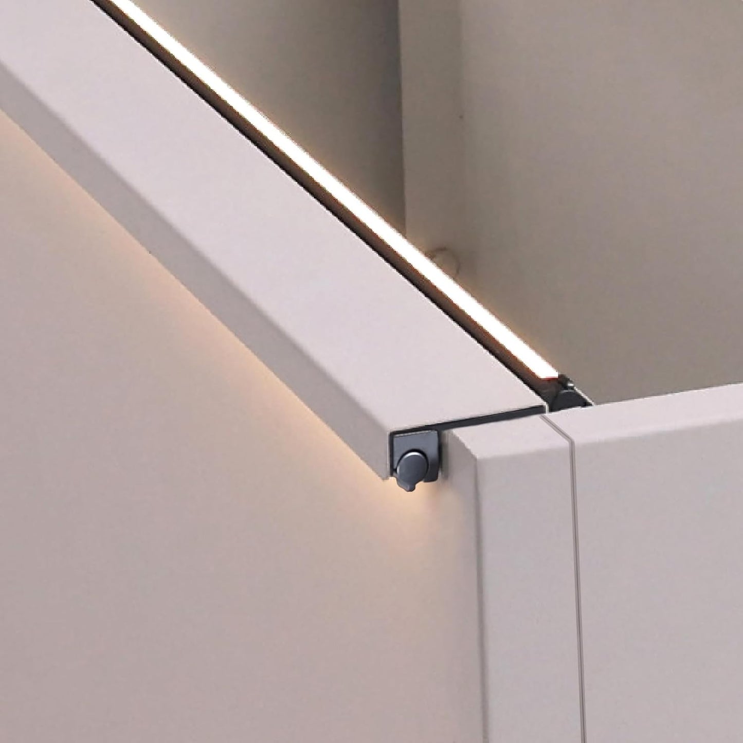 GSK White Metal Planter Box with LED Light Galvanized Versatile Rectagular Light Up Plant Trough Durable Indoor Outdoor Flower Container Porch Patio Tarrace Balcony Garden Home Office Commerical