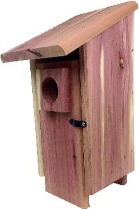 Pennington PRIDE CEDAR HOUSE W/PREDATOR GUARD Holds 1 Adult, 5 - 6 Babies