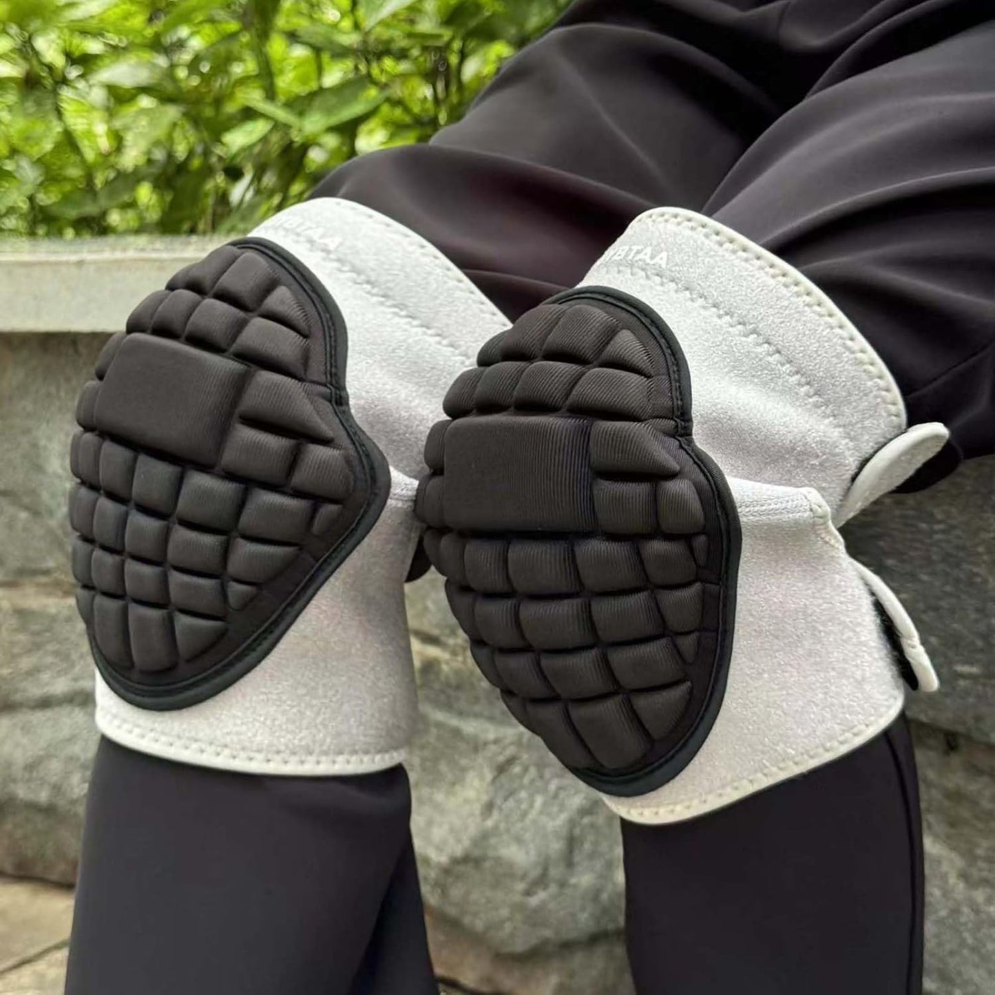 Gardening Knee Pads for Men/Women, Comfortable Keenpads for Weeding Landscaping Painting House Cleaning Scrubbing Floors, Adjustable Lightweight Soft Knee Pad for Outdoor/Indoors Work, Gray XL (1 Pair)