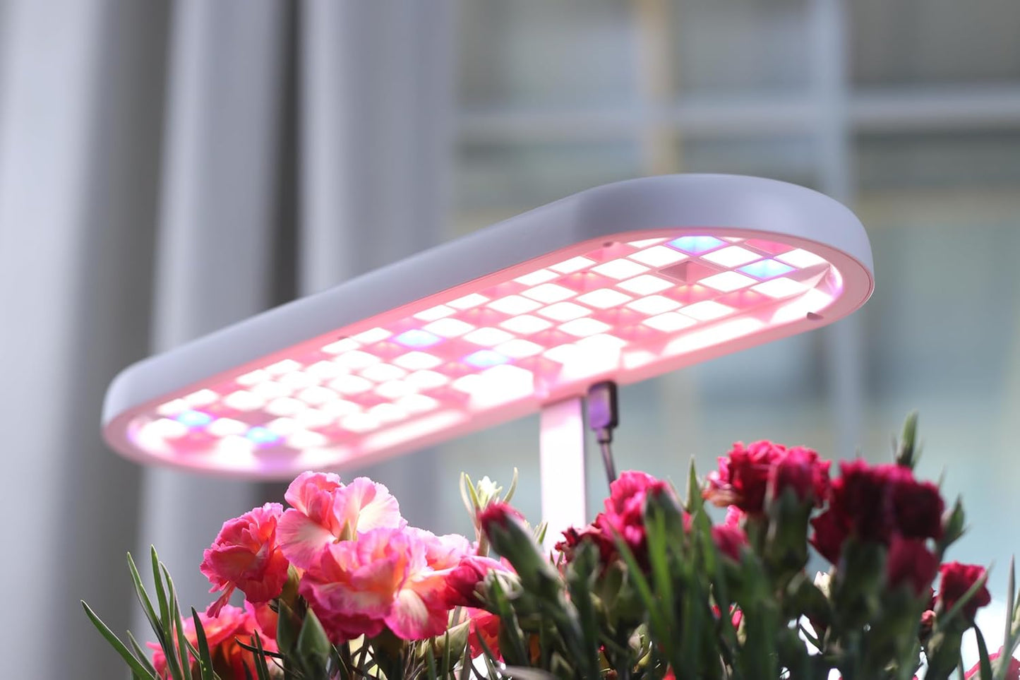 Indoor Garden Led Grow Light, 20W Full Spectrum LED Grow Lamp for Indoor Plants with Intelligent Controller, Height Adjustable, Ideal for Home Desk Plant Lighting (White, ABS Base)