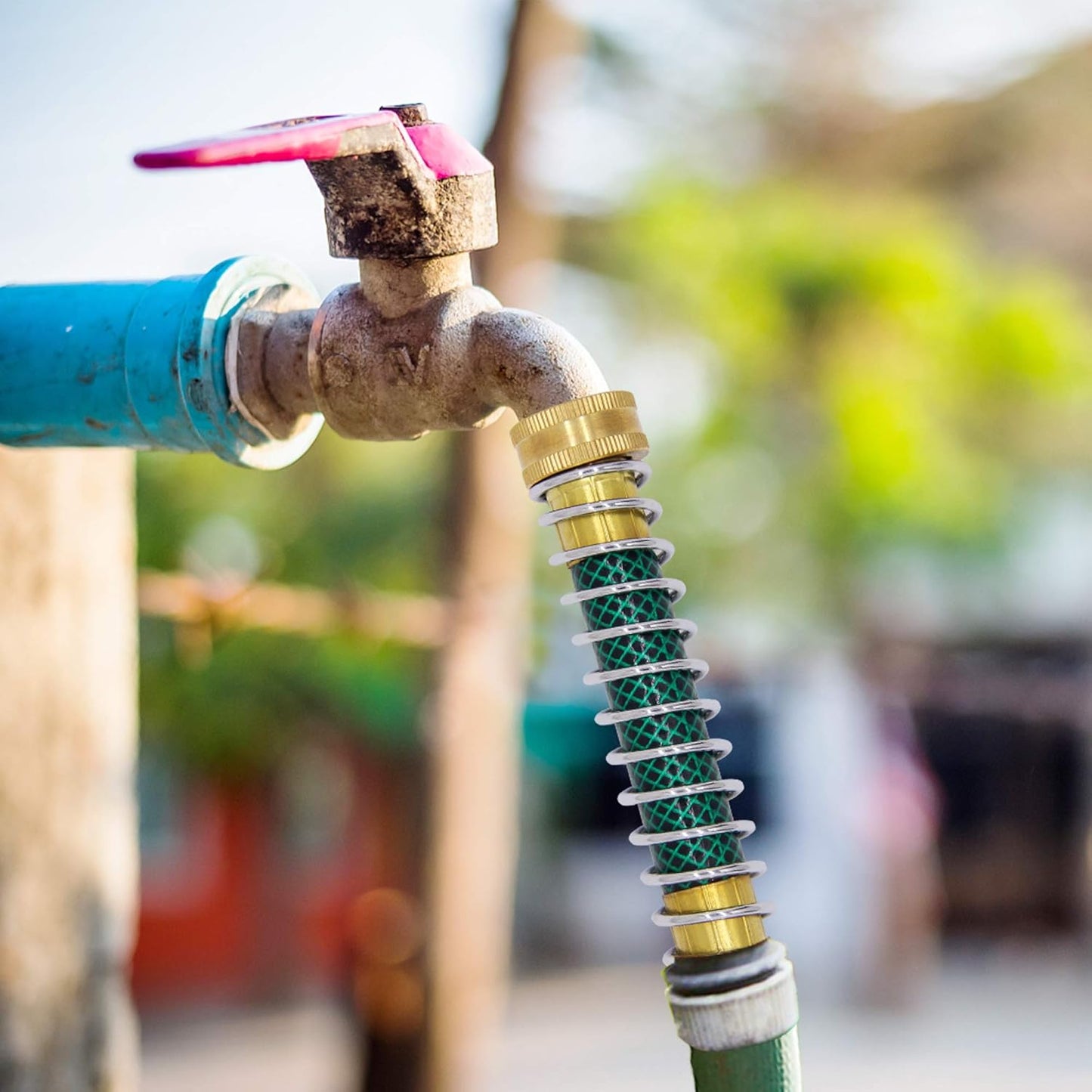 Garden Hose Extension Adapter, Hose Kink Protector with Coil Spring, 4 Pack