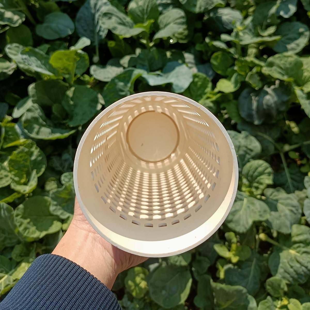 Inground Garden Compost Bin Underground Worm Farm Compost Bin Reducing Food Waste Composting Systems Suitable for Garden, Vegetable Patch, Backyard (White, 10.24 x 4.33 x 4.33 Inch)