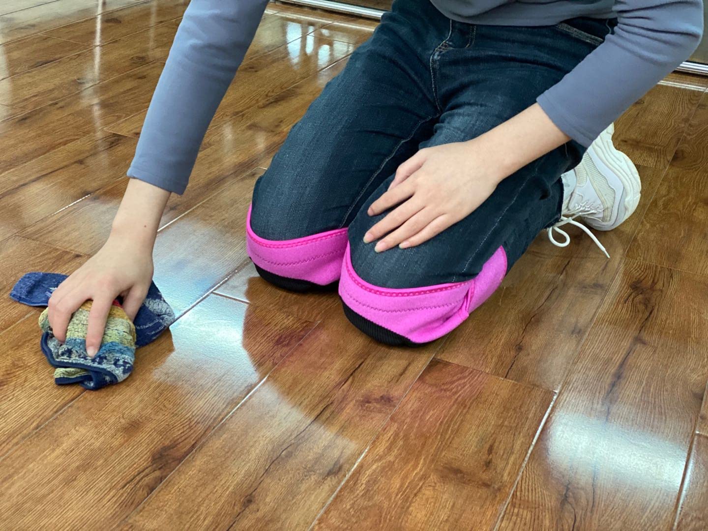 Plus Size Knee Pads For Cleaning Floors,Gardening, Women Pad With Soft Inner Liner, Adjustable Kneeling Suitable Garden,Flooring Yard,Construction,Pink XL (1 Pair)