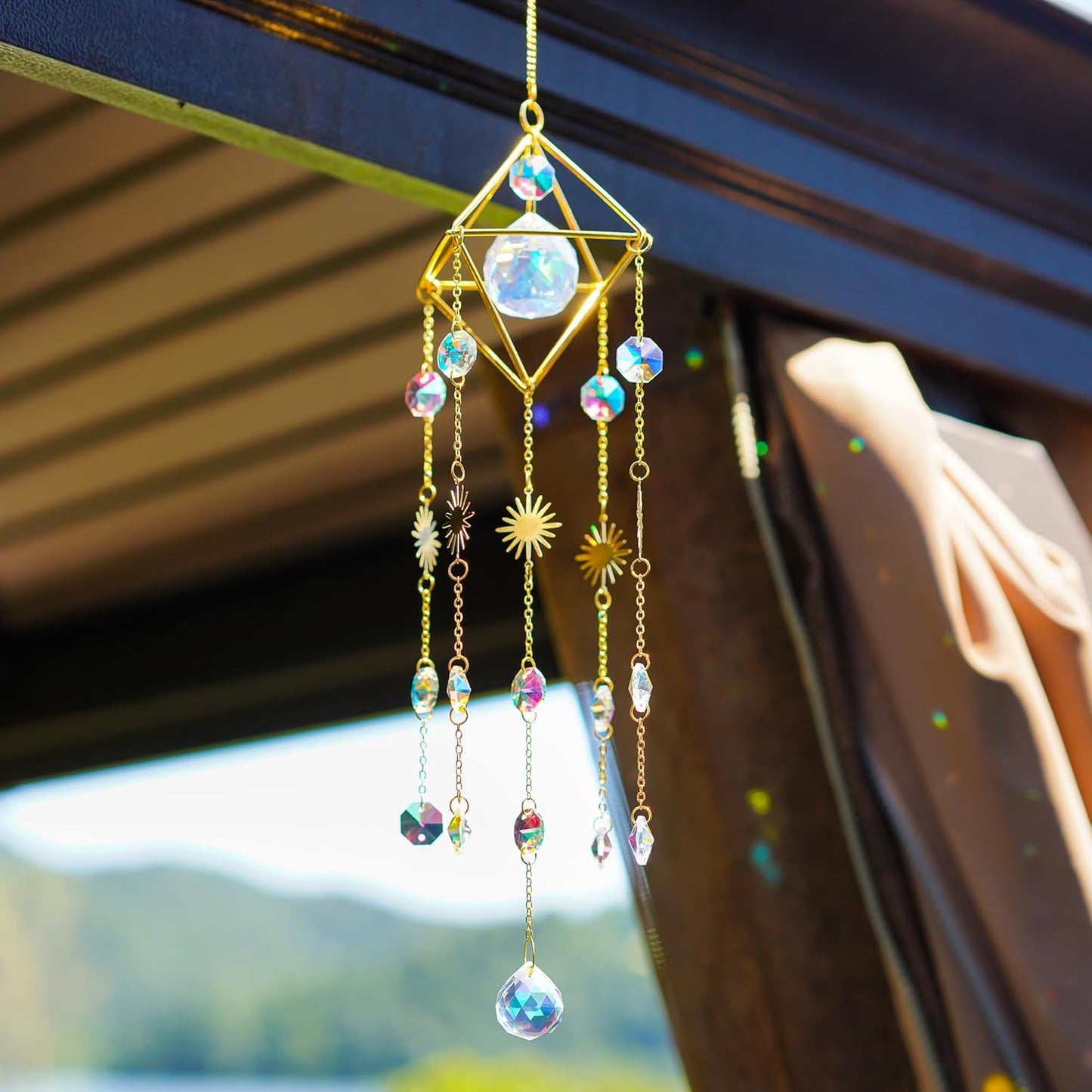 HDCRYSTALGIFTS Crystal Prisms Suncatcher for Window Hanging Gold-Plated Crystal Sun Catcher Indoor Window Rainbow Maker Home Garden Decoration