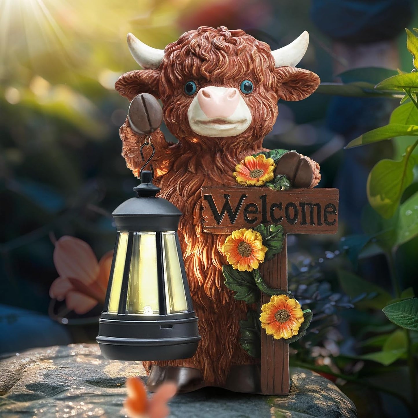 Solar Highland Cow Garden Decor - Outdoor Waterproof Resin Statues with LED Lights, Solar Patio Figurines for Yard & Lawn (1-Pack, Auto On/Off)
