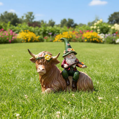 Solar Highland Cow Figurines for Garden with Gnome Playing the Violin 6.7"Resin Garden Gnomes Outdoor Patio Yard Lawn Porch Decor Birthday Housewarming Gifts for Women Mom Grandma Wife Sister Friend