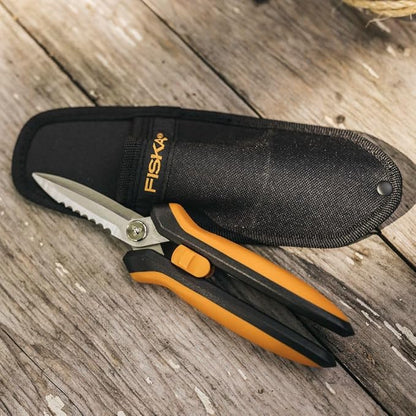 Fiskars Pruning Shears for Gardening, Multipurpose 8" Garden Shears with Sheath and SoftGrip Handle, Great for cutting Nursery Pots, Bags, and Wire
