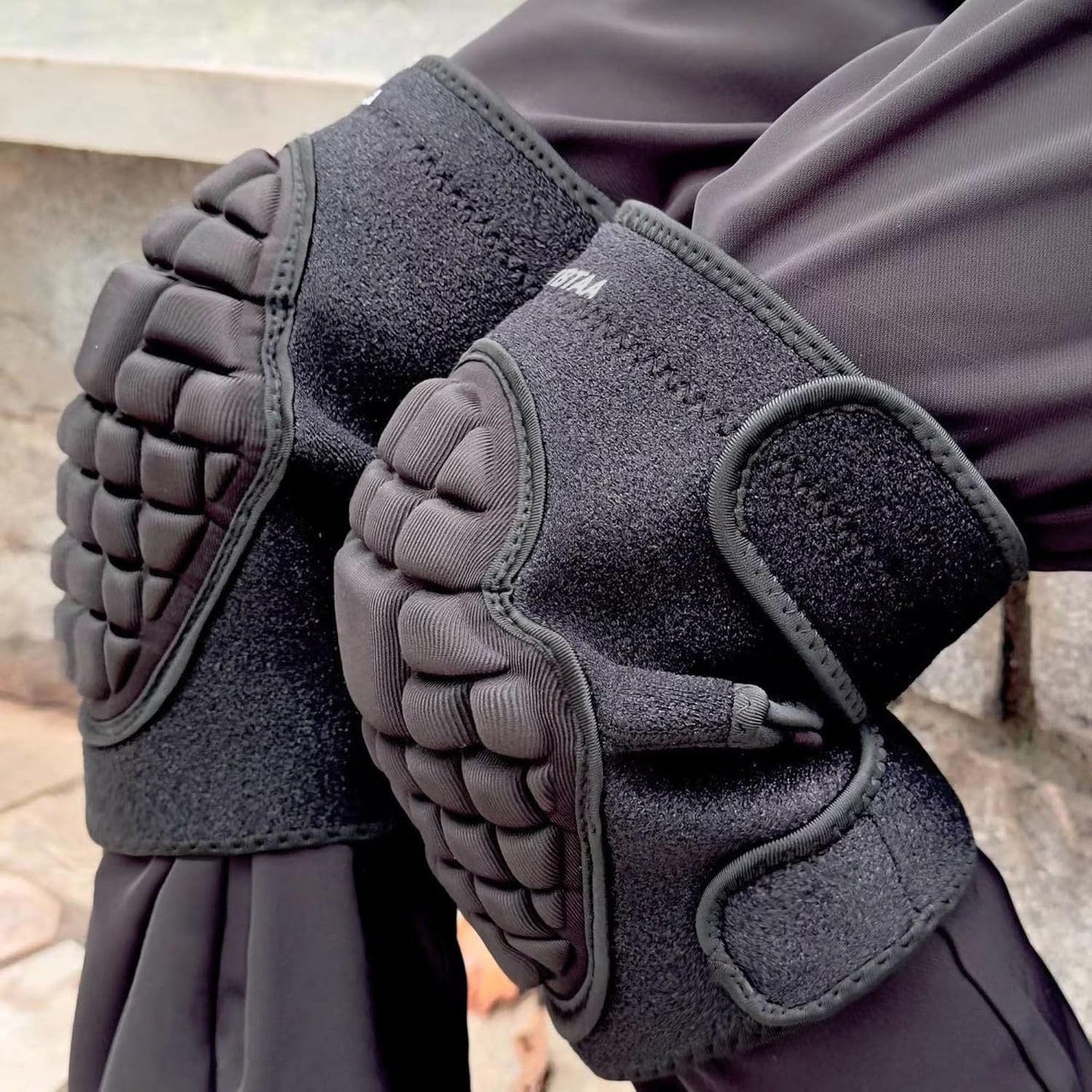 Men/Women Garden Knee Pads, Cleaning Floors Foam Knee Pad for Roofing Scrubbing Weeding, Soft Knee Protector for Indoor/Outdoor Work, Comfortable Kneepads for Yard, Durable, Black Extra Large (1 Pair)