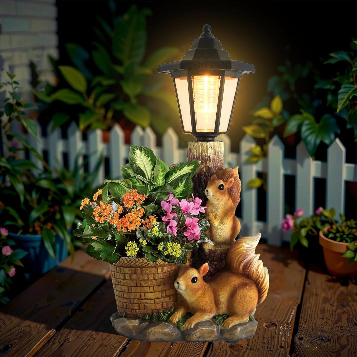 Solar Squirrels Outdoor Statues, Garden Sculptures with Flowerpot Decor & Solar Lantern for Yard Art Lawn Ornaments Porch Patio Balcony - Birthday Gifts for Women Mom