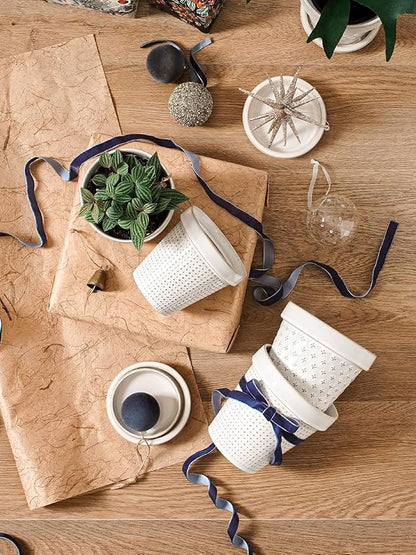 LE TAUCI Ceramic Plant Pots, 4.9 Inch Flower Pots with Drainage Hole & Saucer, Embossed Planter Pots for Indoor Plant Succulent, Orchid, Cactus, Home Decor - Set of 4, Arctic White