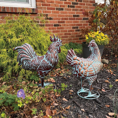 Metal Chicken Yard Decor, Farmhouse Metal Rooster Hen Yard Art, Outdoor Chicken Garden Statues, Antique Copper Hen and Rooster Sculptures Ornament for Backyard Patio Lawn Home Kitchen Decorations