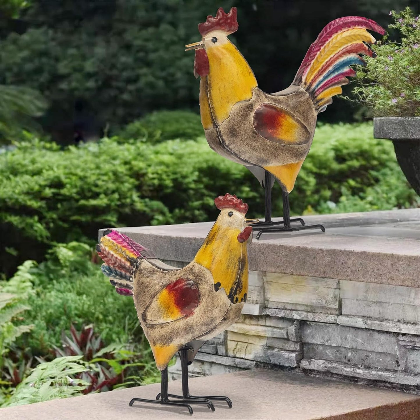 Metal Rooster and Hen Statues Set of 2, Indoor Outdoor Chicken Yard Art Decorations, Farmhouse Kitchen Table Garden Patio Lawn Decor, Gray Yellow Sculptures 12.2x11.5 Inch