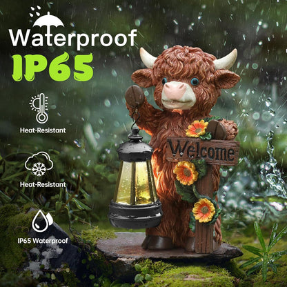 Solar Highland Cow Garden Decor - Outdoor Waterproof Resin Statues with LED Lights, Solar Patio Figurines for Yard & Lawn (1-Pack, Auto On/Off)