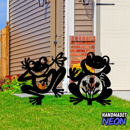 Personalized Frogs Garden Stakes Combo 2 Set, Custom Metal Gardening Markers, Decorative Outdoor Yard Sign, Art Decor Gifts for Animal Lovers, Grandmother, Grandfather, Mom, Dad