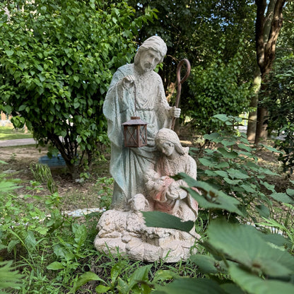 Holy Family Garden Statue Outdoor Sculpture H29inch Patio Yard Decorative Figurine Indoor Entryway Hallway Decoration