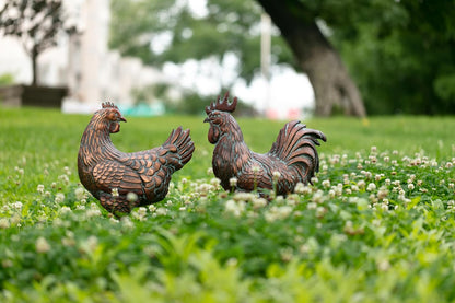 Metal Chicken Yard Decor, Farmhouse Metal Rooster Hen Yard Art, Outdoor Chicken Garden Statues, Antique Copper Hen and Rooster Sculptures Ornament for Backyard Patio Lawn Home Kitchen Decorations