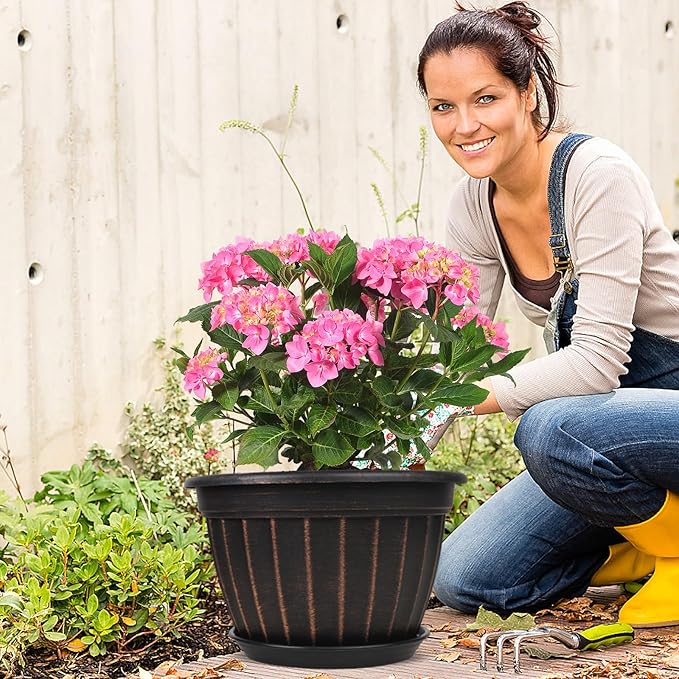 FGstyle 4 Pack 16 inch Plant Pots, Retro Vertical Stripe Planters with Drainage Holes and Saucer, Sturdy Plastic Garden Flower Pots for Indoor & Outdoor Plants(Black)