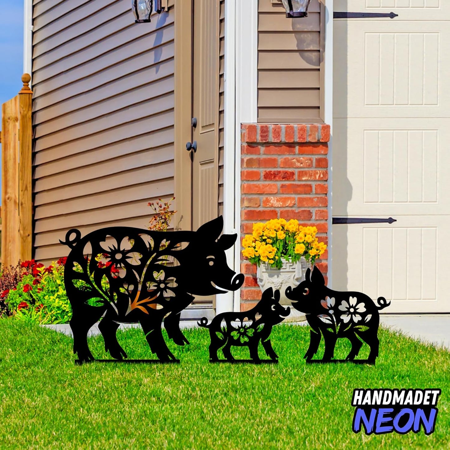 Personalized Pigs Set 3 Garden Stakes, Custom Metal Gardening Markers, Decorative Outdoor Yard Sign, Art Decor Gifts for Animal Lovers, Grandmother, Mom, Dad