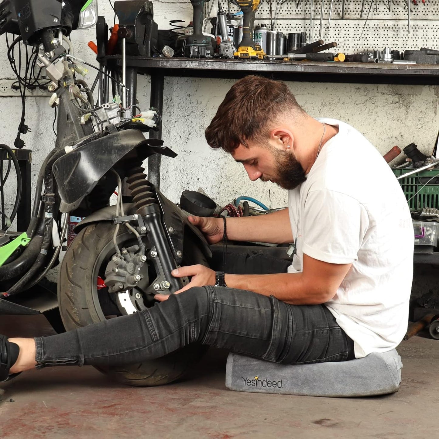 Kneeling Pad Comfort Memory Foam - Extra Thick Knee Cushion Floor Sitting for Work, Mechanics, Construction, Gardening, Yoga, Bath Kneeler for Baby Bath -Provide Support for Knees & Elevation (Gray)