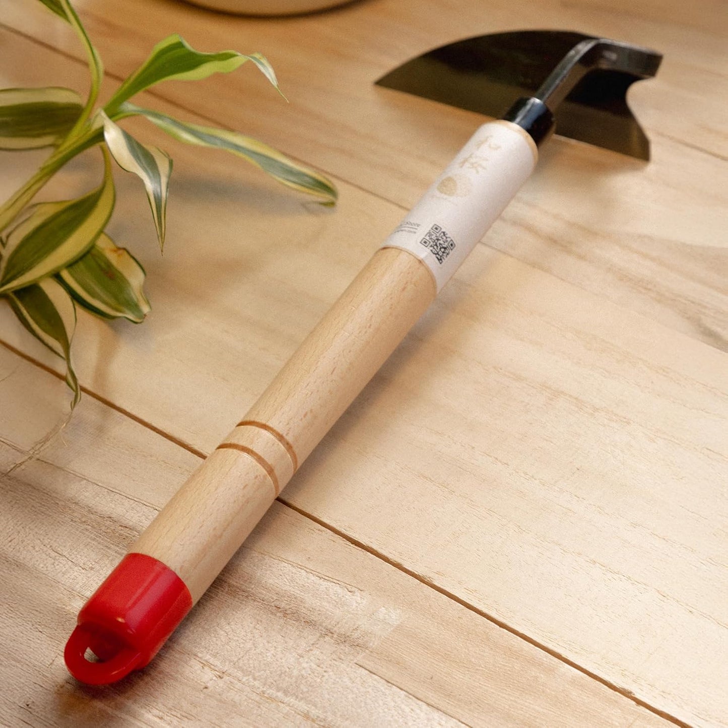 Wazakura Japan Japanese Weeding Sickle - Sharp High-Carbon Steel Blade, Wooden Handle, Compact & Lightweight Hand Weeding Tool for Flower Beds & Vegetable Gardens, Made in Japan