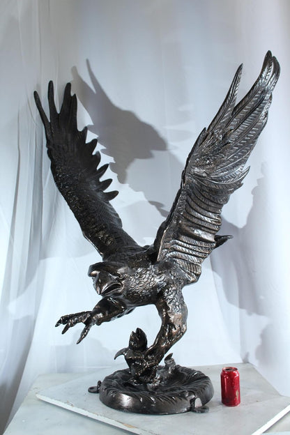 NIFAO Large Aluminum Eagle Statue with Wings Spread in Flight – Bronze-Style Wildlife Décor for Home & Garden – 40" x 35" x 51"H