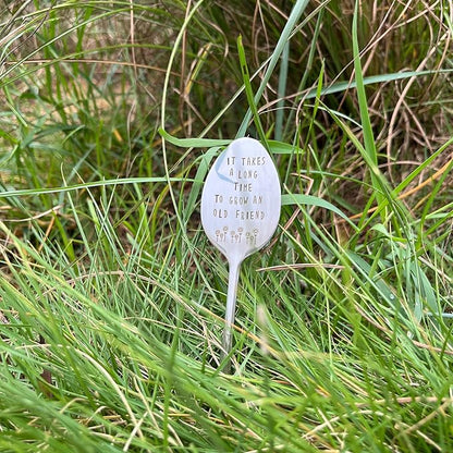 Garden Friendship Gift for Women Gardeners, Plant Marker Stake Label Sign Tag, Gardening Gifts for Woman Plant Lovers, Metal Garden Decoration (Grow an Old Friend-B)