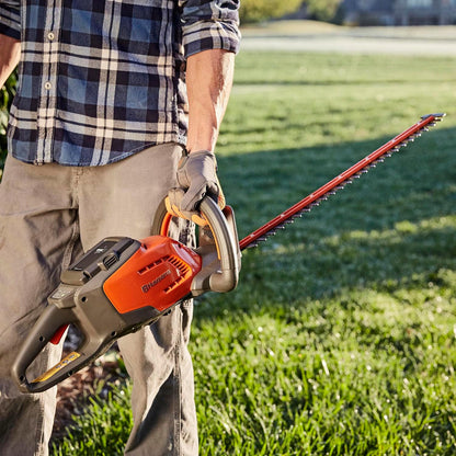 Husqvarna 115iHD55 Lightweight Battery Hedge Trimmer, Battery and Charger Included, 967098606