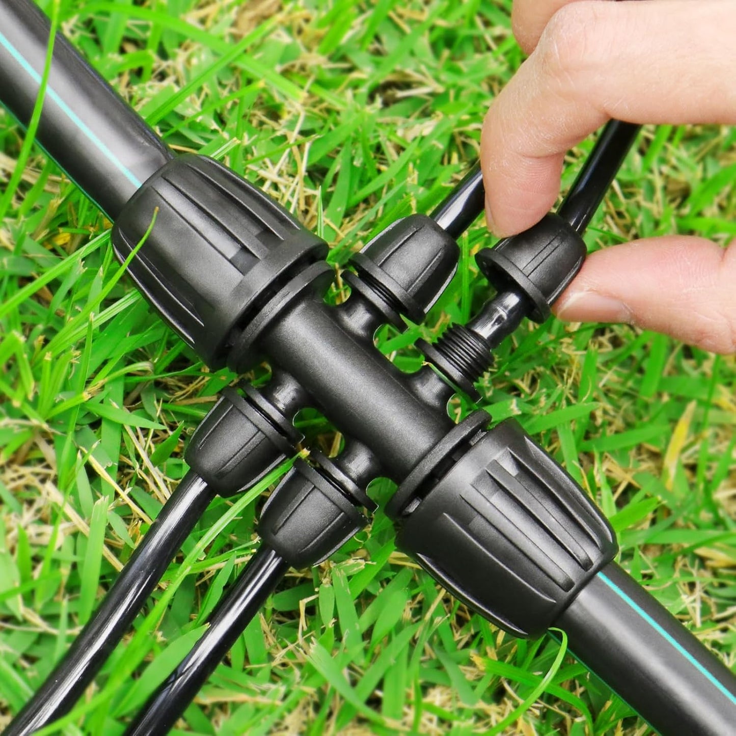 Drip Irrigation Fittings for 1/2 Inch to 1/4 Inch Tubing Reducing Tee：1/2" (1/2" ID x 0.65" OD) to 1/4" Drip Line Anti-drop Locked Nut Barbed Reducer 6 Way Tee Connectors (12 Pack)