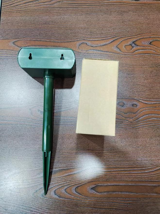 Upgraded Solar Ultrasonic Animal Repellent Outdoor, Deer Repellent Devices Motion Detection, Waterproof Cat Squirrel Skunk Raccoon Dog Bird Deterrent with Flash Lights for Yard Farm Garden Patio