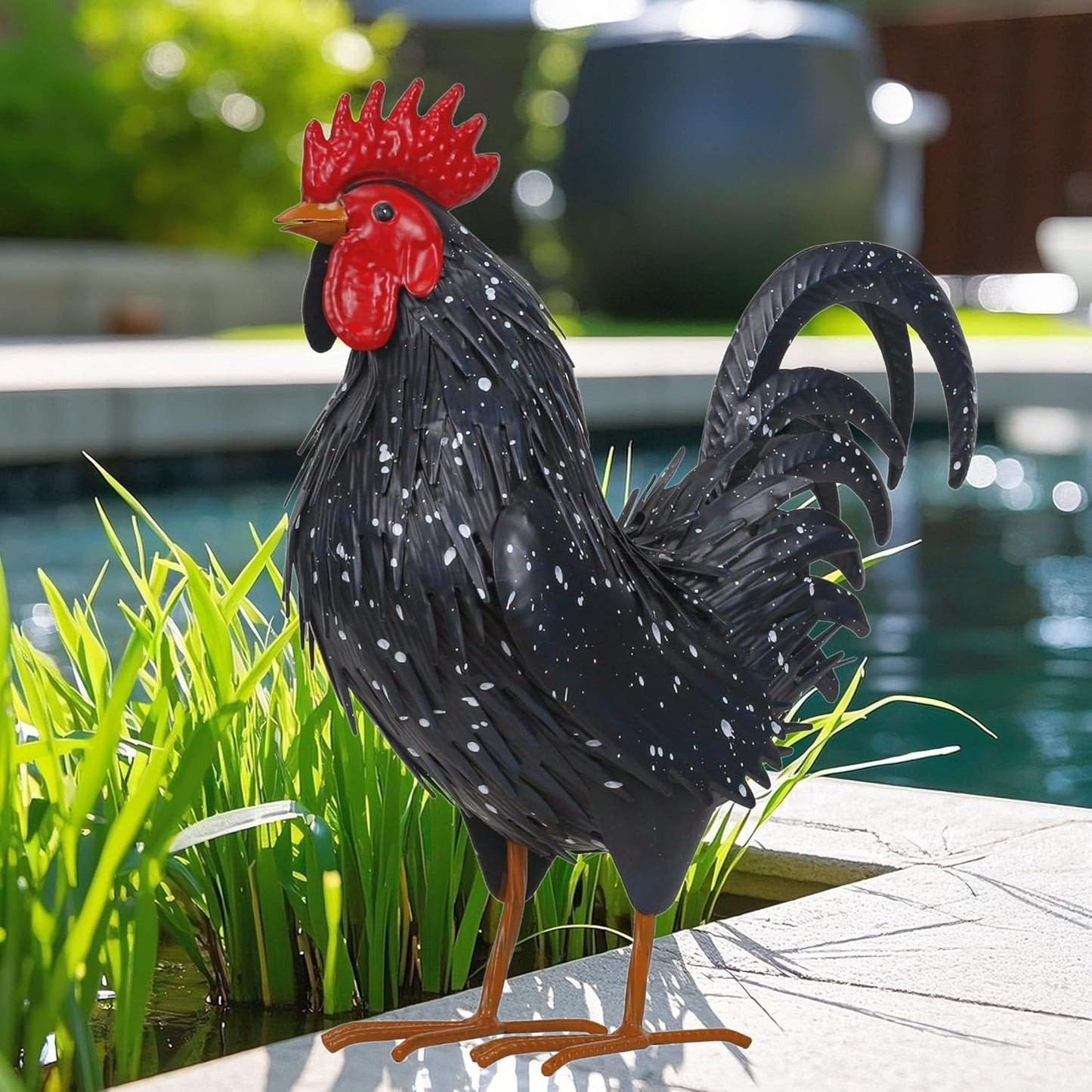 Rooster Garden Statue Sculpture Metal Chicken Yard Decor Outdoor Figurines Patio Backyard Decoration (Black)