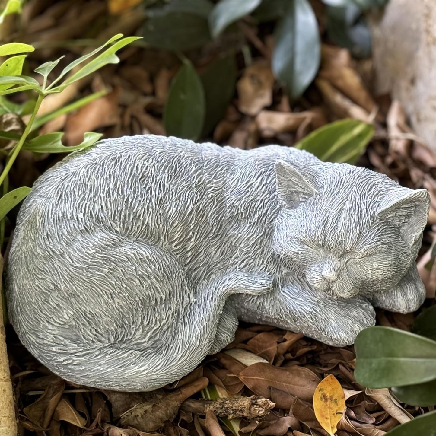 Cat Garden Statue Decoration, Memorial Stone Peaceful Sleeping Figurine for Patio Lawn Porch, 11.5" Cat Memorial Statue Grave Markers and Loss Pet Sympathy Gift