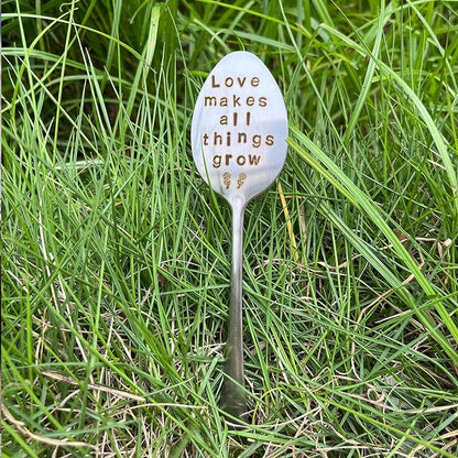 Garden Plant Marker Friendship Gift for Women Gardeners, Plant Stake Label Sign Tag Gardening Gifts for Woman Plant Lovers, Metal Garden Decoration (All Things Grow), Silver