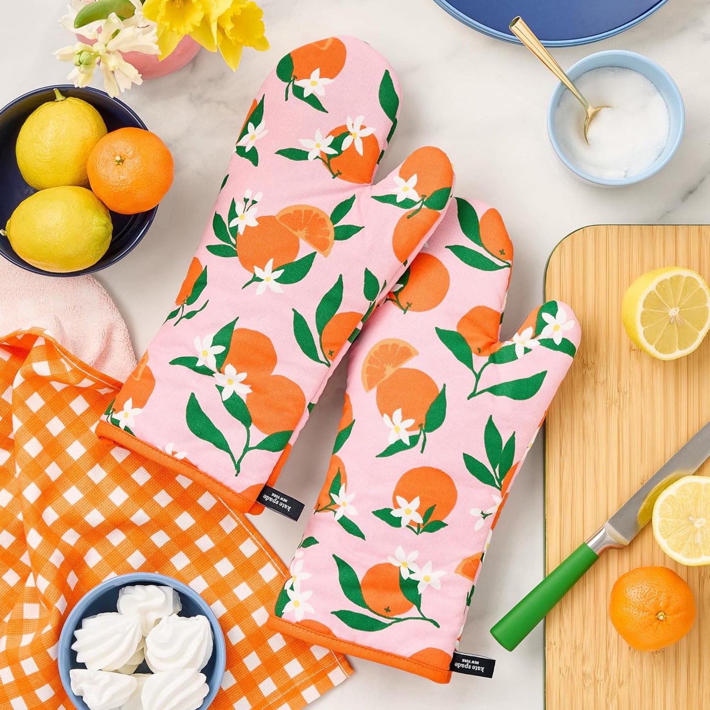 kate spade new york Squeeze The Day Oven Mitt 2-Pack Set, Heat Resistant, 100% Cotton, Orange/Pink, 7"x13"