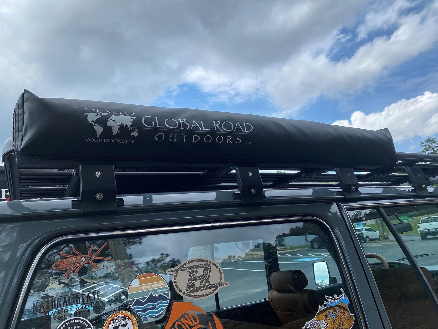 Global Road Outdoors Mounted Shower/Privacy Tent