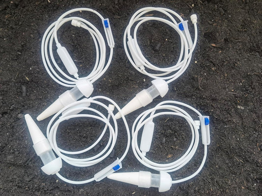 Plant Watering Seepage Devices, Insert into Soil, Self Watering Stakes for Indoor & Outdoor Plant, Automatic Irrigation (4 PCs)